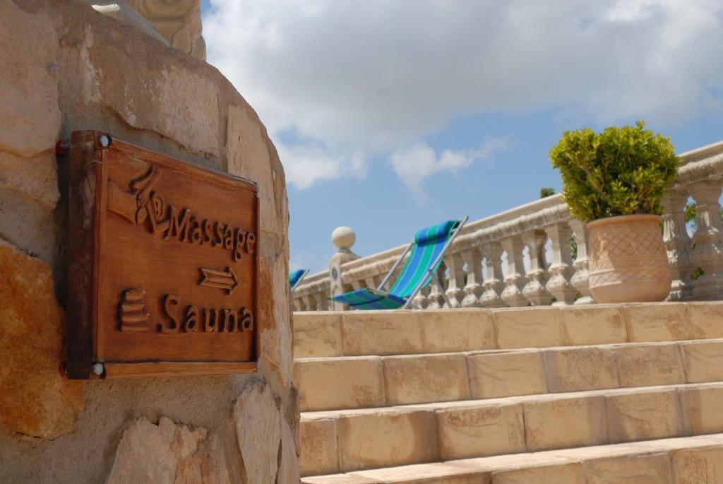 Le Palais Des Cerisiers Hotel Azrou Exterior photo